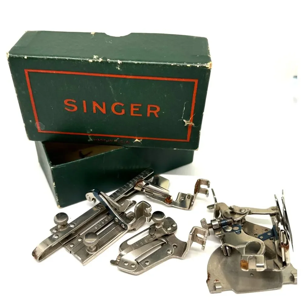 Vintage Singer Sewing Machine Original‎ Green Box – Presser Feet & Attachments